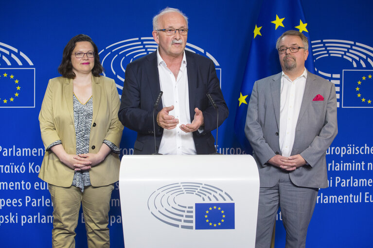 Fotografie 14: Press Point with German MEPs