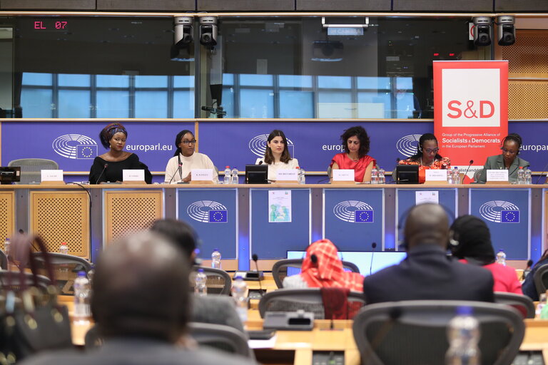 Billede 37: 35th session of the ACP-EU Joint Parliamentary Assembly. Women's Forum