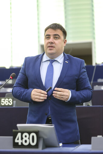 Photo 19 : EP Plenary session - One minute speech