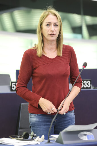 Photo 12 : EP Plenary session - One minute speech