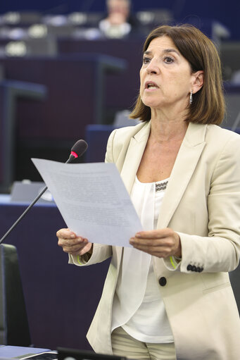 Photo 29 : EP Plenary session - One minute speech