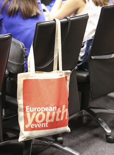 Photo 2: European Youth Event #EYE2018 - LOCAL AND GLOBAL: protecting our planet talk ' Race to planet Mars: A place to see before you die? '