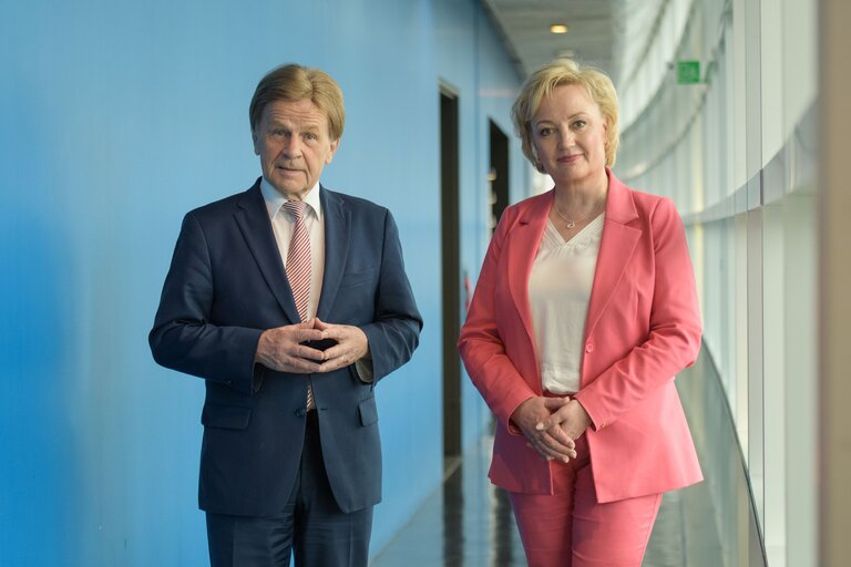 Fotogrāfija 16: Mauri PEKKARINEN and Elsi KATAINEN in the EP in Strasbourg