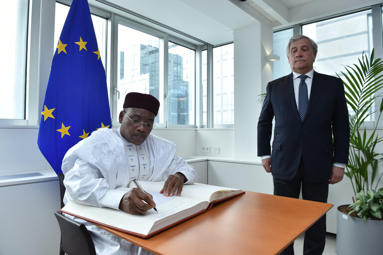 Fotogrāfija 4: Visit of the President of Niger - Bilateral meeting