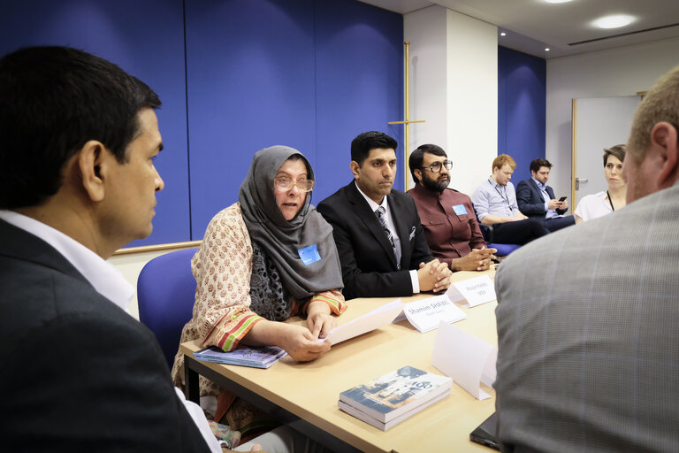 Photo 28: Wajid KHAN MEP meets with Mrs Shameem SHAWL, Chair Person of the Kashmir Women Forum and a representative of the International Muslim Women Union at UN Human Rights Council, on Human rights abuses in Jammu-Kashmir.