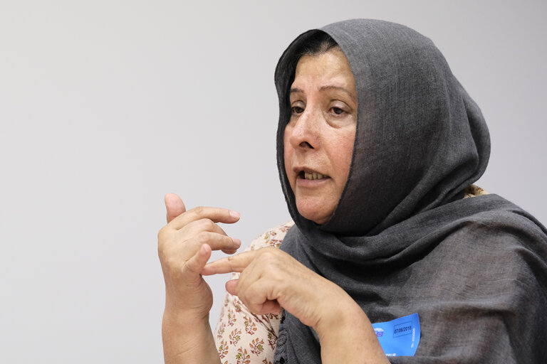 Photo 6: Wajid KHAN MEP meets with Mrs Shameem SHAWL, Chair Person of the Kashmir Women Forum and a representative of the International Muslim Women Union at UN Human Rights Council, on Human rights abuses in Jammu-Kashmir.