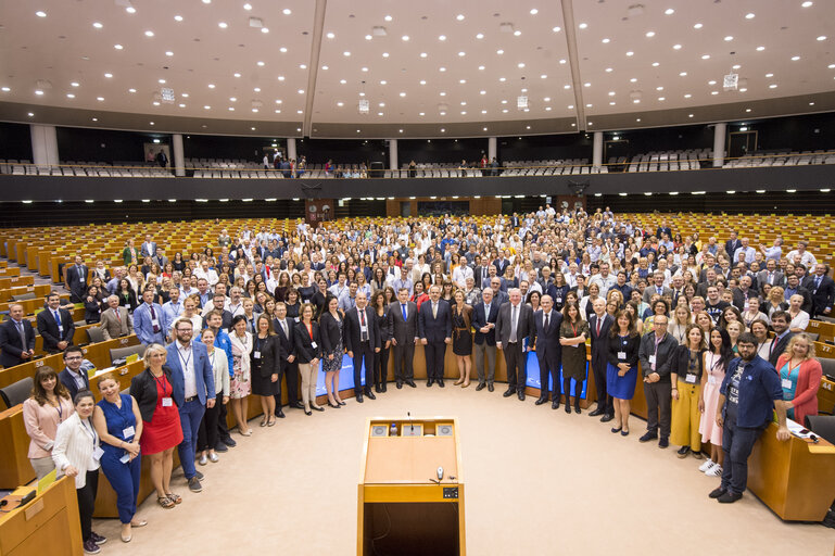 Φωτογραφία 2: Europe Direct Information centres. Annual general meeting. Meet, Ask, Discuss and join the European Elections Campaign!