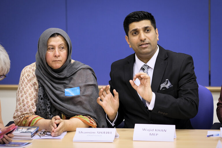 Photo 11: Wajid KHAN MEP meets with Mrs Shameem SHAWL, Chair Person of the Kashmir Women Forum and a representative of the International Muslim Women Union at UN Human Rights Council, on Human rights abuses in Jammu-Kashmir.