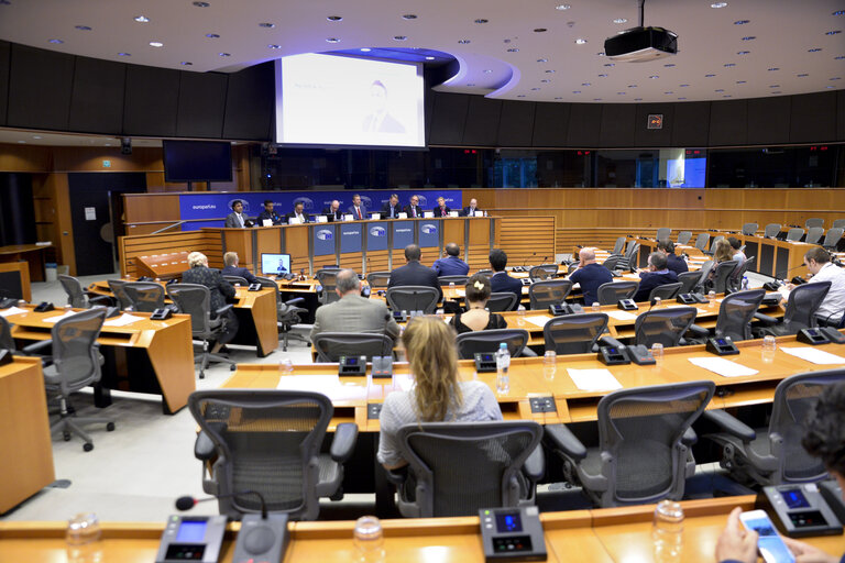 Fotografija 7: Exchange of views on ' Religious Freedom in Europe: A Christian Case Study '