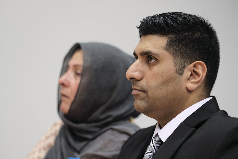 Photo 15: Wajid KHAN MEP meets with Mrs Shameem SHAWL, Chair Person of the Kashmir Women Forum and a representative of the International Muslim Women Union at UN Human Rights Council, on Human rights abuses in Jammu-Kashmir.