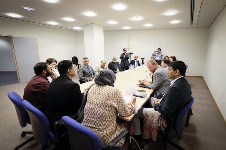 Photo 29: Wajid KHAN MEP meets with Mrs Shameem SHAWL, Chair Person of the Kashmir Women Forum and a representative of the International Muslim Women Union at UN Human Rights Council, on Human rights abuses in Jammu-Kashmir.