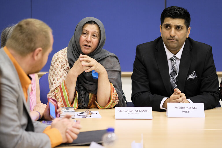 Photo 8: Wajid KHAN MEP meets with Mrs Shameem SHAWL, Chair Person of the Kashmir Women Forum and a representative of the International Muslim Women Union at UN Human Rights Council, on Human rights abuses in Jammu-Kashmir.