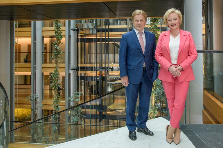 Mauri PEKKARINEN and Elsi KATAINEN in the EP in Strasbourg