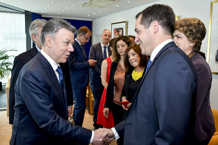 Photo 1 : Official visit of the President of Colombia to the European Parliament in Strasbourg - Meeting with the Political Group chairs