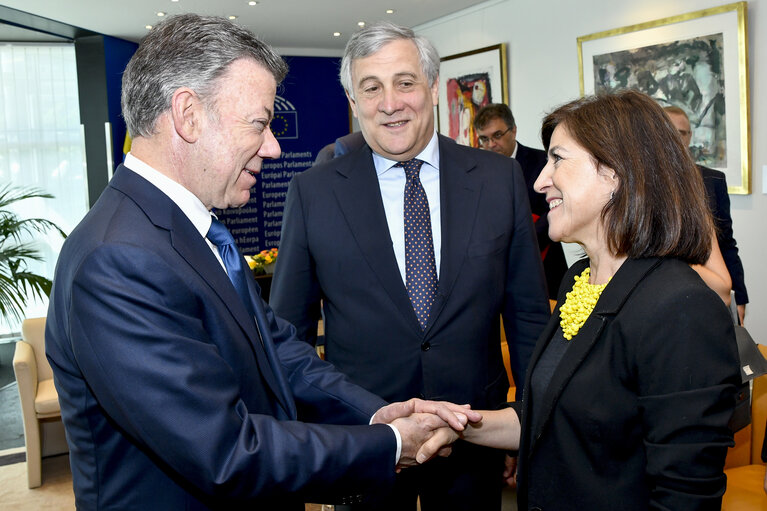 Photo 7 : Official visit of the President of Colombia to the European Parliament in Strasbourg - Meeting with the Political Group chairs