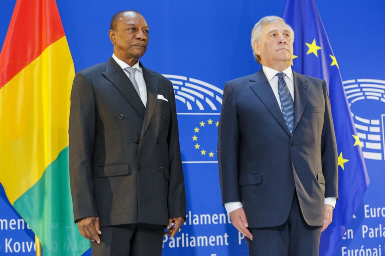 Fotografie 6: Official visit of the President of Guinea.Official welcome