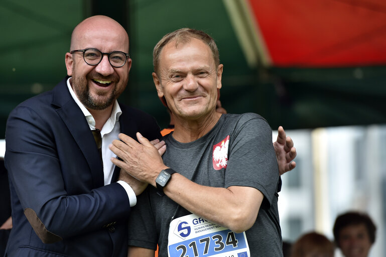 Fotografi 19: 20 km of Brussels running race start