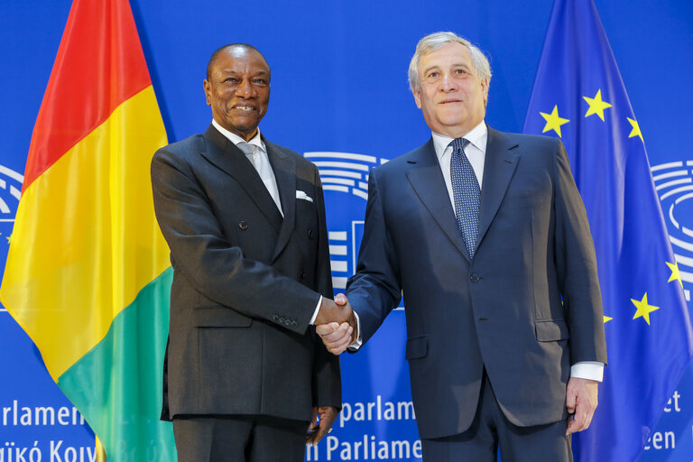 Fotografie 2: Official visit of the President of Guinea.Official welcome