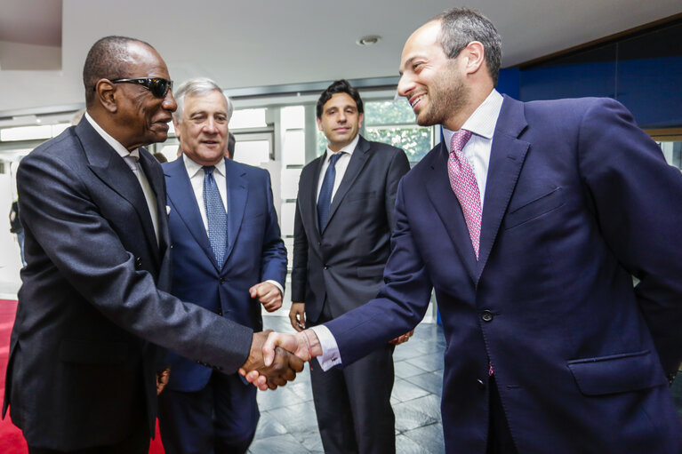 Fotografie 8: Official visit of the President of Guinea.Official welcome