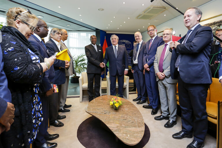 Fotografi 2: Official visit of the President of Guinea.Bilateral meeting