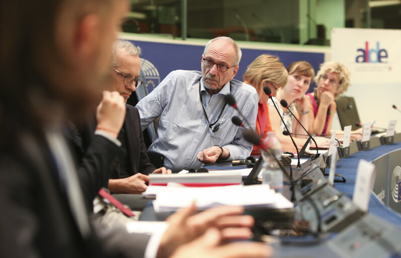 Foto 7: Meeting of the Minority Intergroup - Report on minimum standards for minorities in the EU