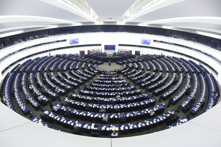 Photo 3: Debate on the Future of Europe with the Prime Minister of Netherlands