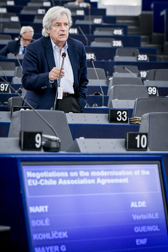 Φωτογραφία 1: EP Plenary session - 
Negotiations on the modernisation of the EU-Chile Association Agreement - Report: Charles Tannock (A8-0158/2018)