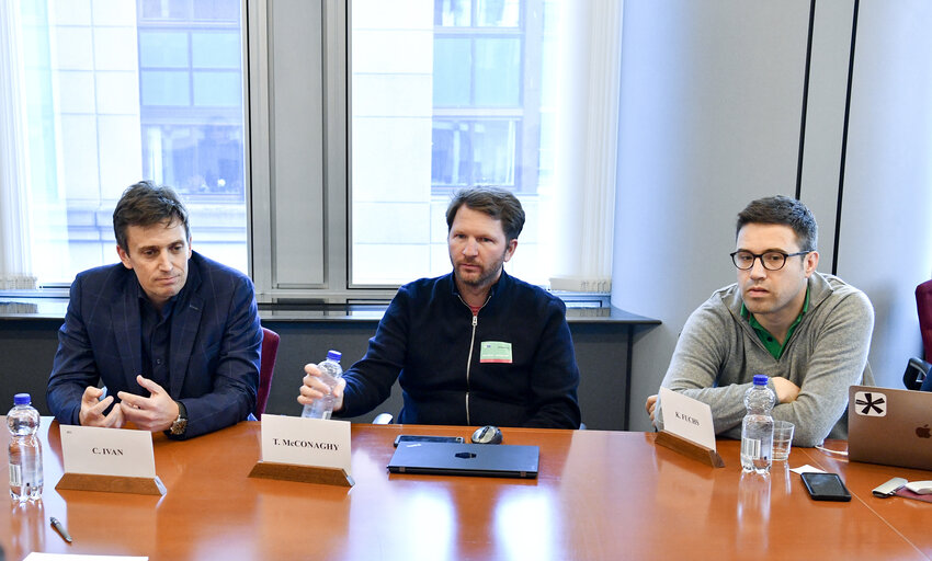 Photo 16 : Blockchain and democracy in Europe