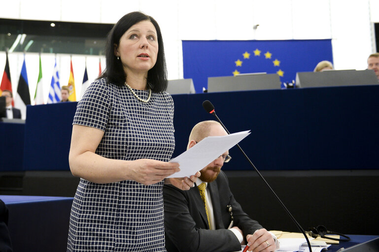 Photo 20 : Plenary session - A European values instrument to support civil society organisations which promote democracy, rule of law and fundamental values within the European Union Commission statement