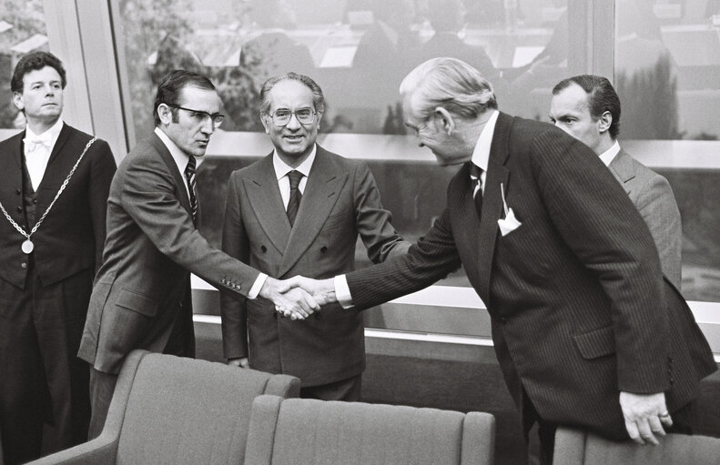 President of Portugal António Ramalho EANES, EP President Emilio Colombo (c) and SCOTT-HOPKINS, James (r), in Strasbourg, November 1978.