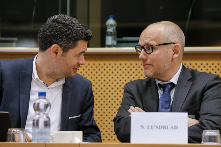 Photo 33 : Roundtable discussion - ' Assessing the EU's Artificial Intelligence Strategy '