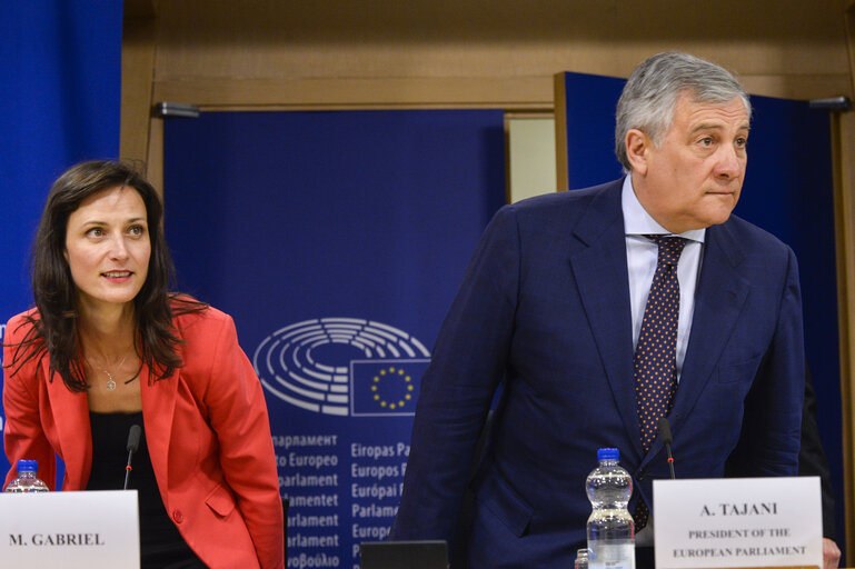 Fotografia 22: High Level Conference '  Shaping our digital future: the challenge of the digital revolution. '- Press conference