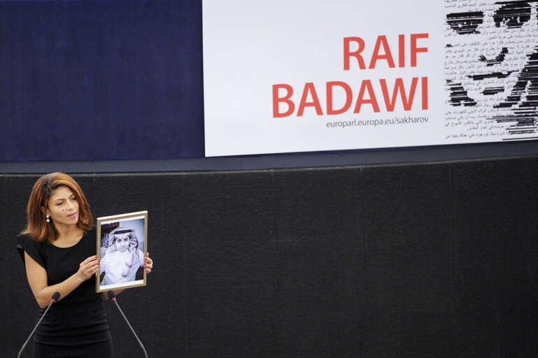 Photo 33: Sakharov Prize 2015 for Freedom of Thought - Award ceremony  Ensaf HAIDAR - wife of Raif BADAWI