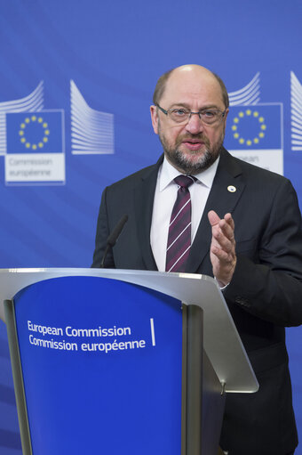 Photo 12: Joint press conference by Martin Schulz, President of the EP and President of the EC ahead of the Brussels European Council, 17-18/12/15