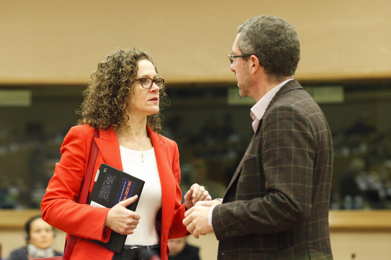 Fotogrāfija 32: LIBE committee meeting - EU Counter-Terrorism Strategy : discussion with EU Counter-Terrorism Coordinator and debriefing by the Luxembourg Presidency of the Council of the EU on the outcome of the extroardinary JHA Council of 20 November 2015