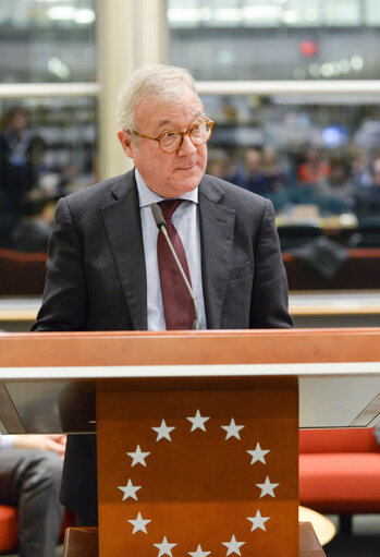 Fotografija 19: ' The History of European electoral reform and the European Elections Act 1976 '