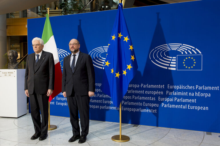 Fotografija 11: Official visit of the Italian President to the European Parliament in Strasbourg.     The President of the Italian Republic is welcomed by the President of the European Parliament