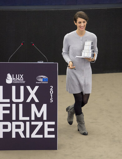 Billede 26: LUX Prize 2015 award ceremony.  Announcement of winning film and presentation of Prize to the winning director by EP President during plenary session week 48 2015 in Strasbourg