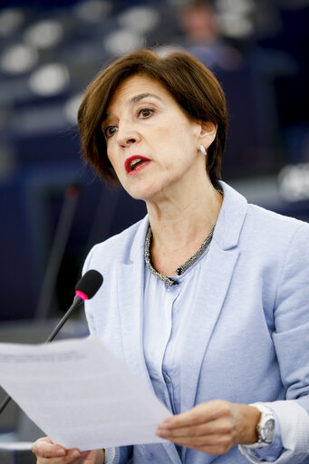 Fotografie 29: Plenary session week 48 2015.   Accession of Ecuador to the EU-Peru and Colombia trade agreement.   Commission statement.