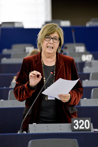 Fotografija 7: Plenary session week 51 2015 in Strasbourg    Completing Europe s Economic and Monetary Union   Oral question