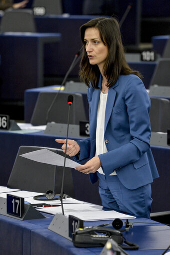 Fotografie 24: Plenary session week 51 2015 in Strasbourg - Preparation of the European Council meeting of 17 and 18 December 2015  Council and Commission statements