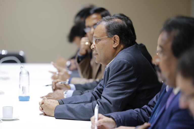 Photo 7: EP Delegation to COP 21 - UN Climate Change conference in Paris. Meeting with the Chairman of the Environment Committee and of the Parliament of Bengladesh.