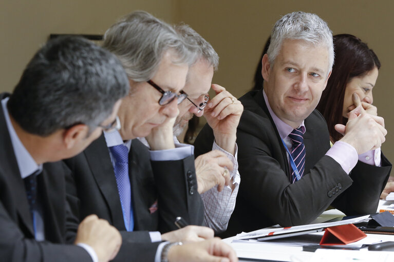 Photo 4: EP Delegation to COP 21 - UN Climate Change conference in Paris. Meeting with the Chairman of the Environment Committee and of the Parliament of Bengladesh.