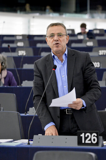 Fotografija 17: Plenary session week 51 2015 in Strasbourg    Completing Europe s Economic and Monetary Union   Oral question