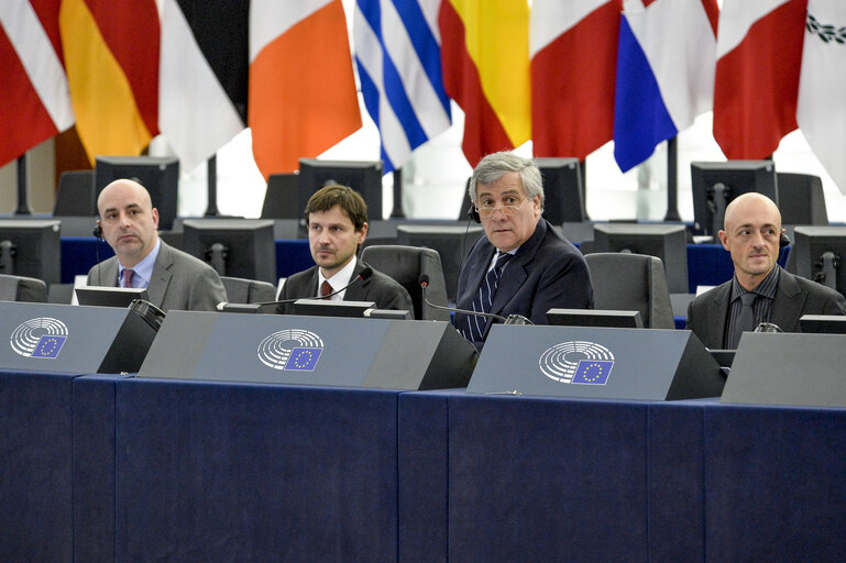 Fotografie 8: Plenary session week 51 2015 in Strasbourg - Preparation of the European Council meeting of 17 and 18 December 2015  Council and Commission statements