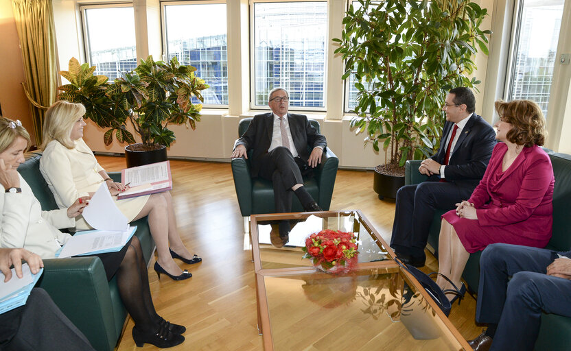 Romanian Prime Minister meets EC President