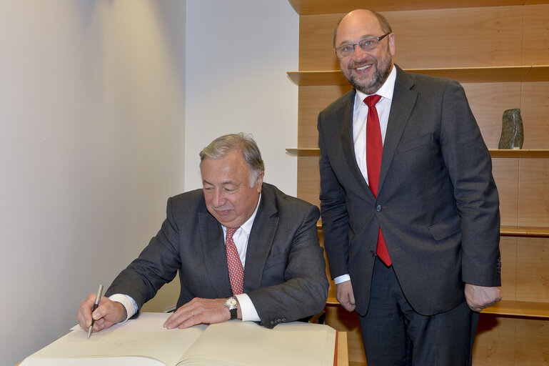 Martin SCHULZ - EP President meets with Gerard LARCHER the President of the Senate of France