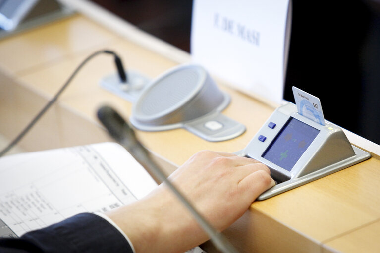 Fotografija 11: ECON/BUDG Joint Committee Meeting - vote on the Juncker investment plan