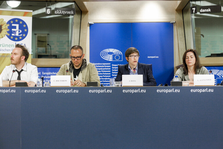 Fotografie 11: Press conference Copyright law in the information age - new authors views