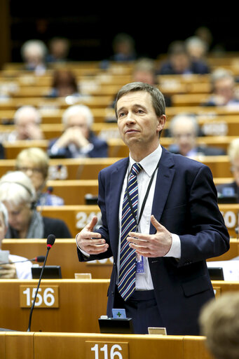 Fotografie 30: Plenary session week 13 in Brussels - European Council and Commission statements - Conclusions of the European Council  meeting - 19-20 March 2015